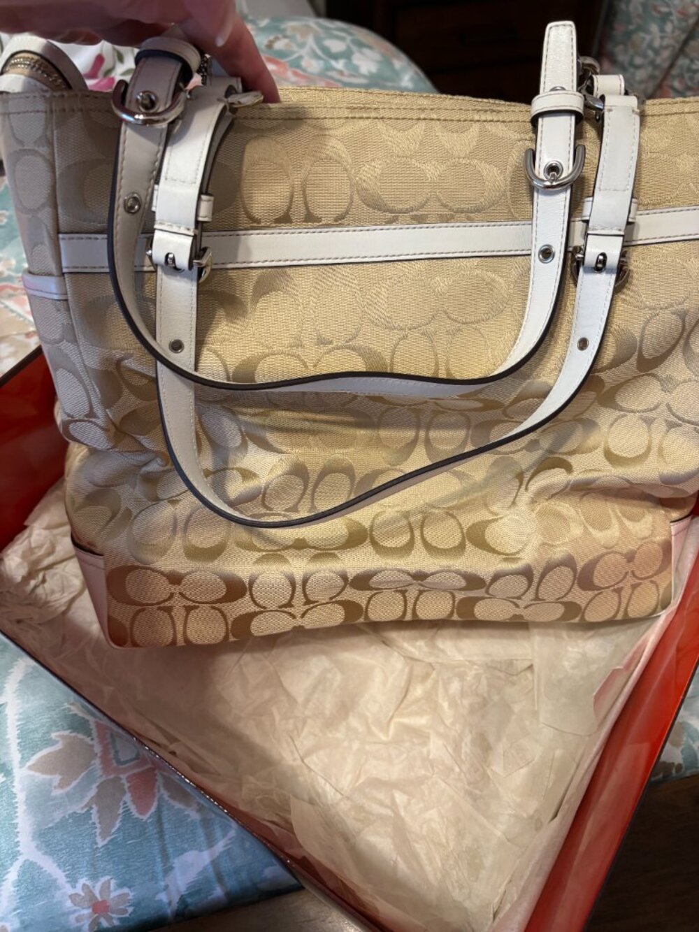 Coach Bag - Picture 3 of 3